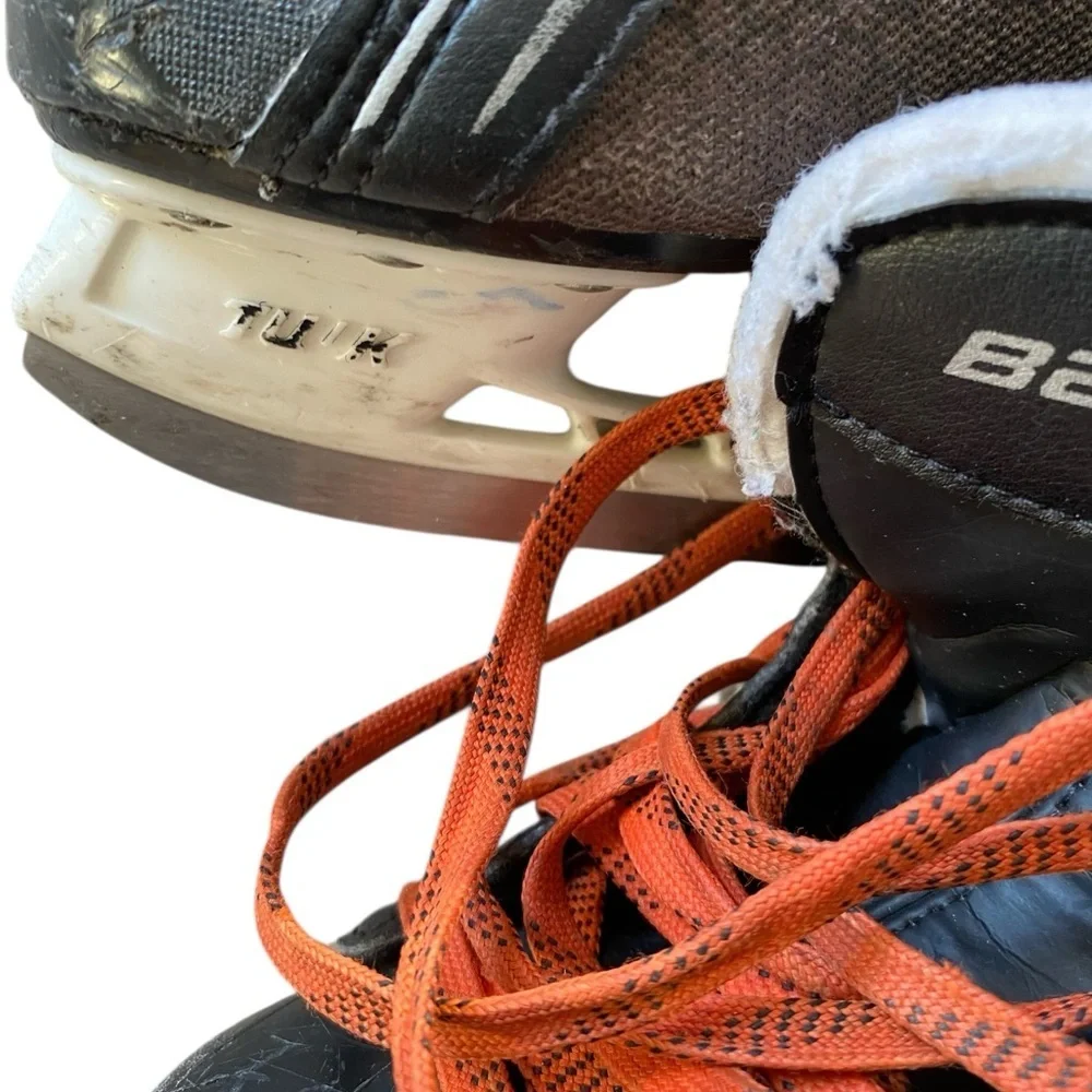 Bauer Supreme One.8, 4.5 D hockey skates, black orange laces